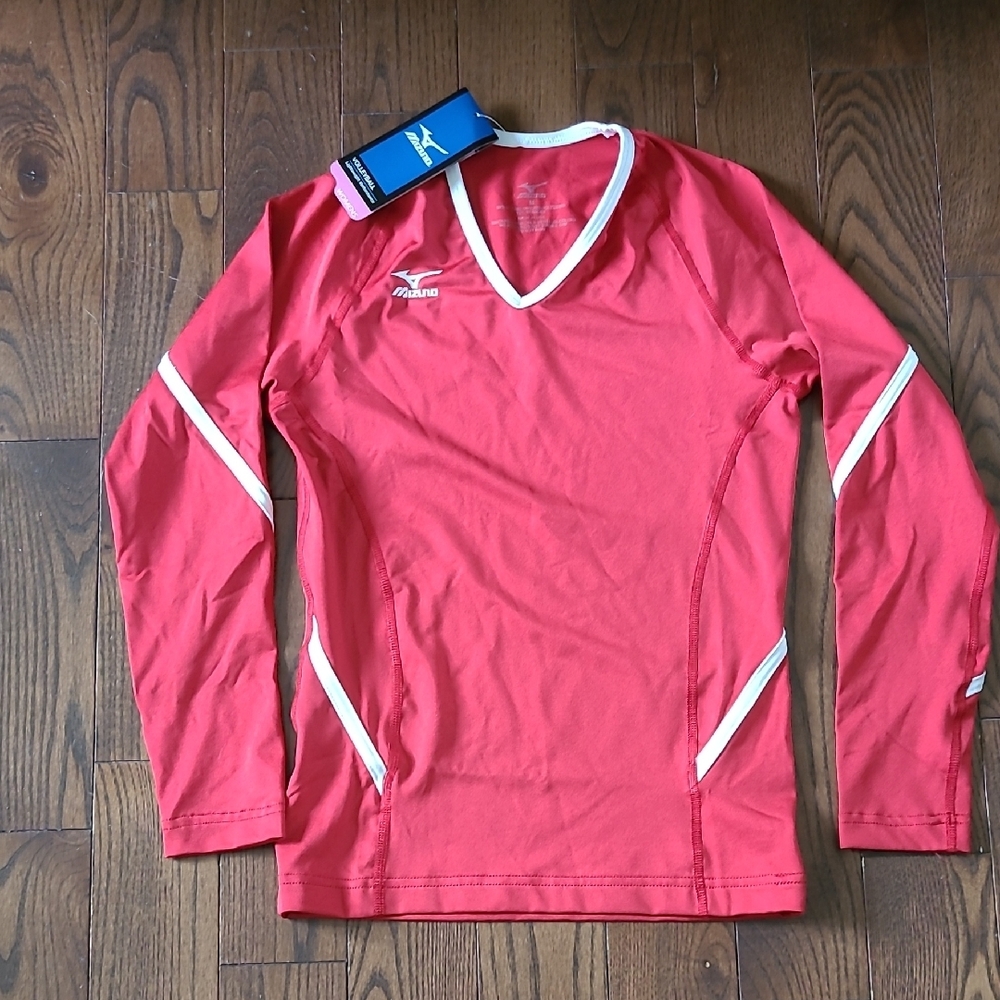 NWT Mizuno Red Long Sleeve  Volleyball Athletic Top Young size M